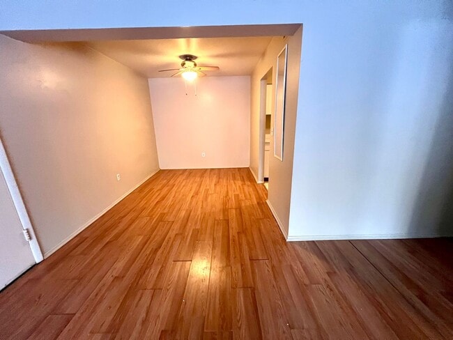 Photo - Twin Oaks - 1 Bed 1 Bath - Cozy Apartment