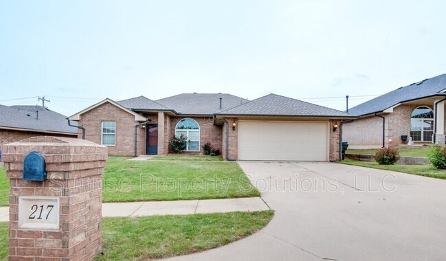 Photo - 217 Dollina Ct