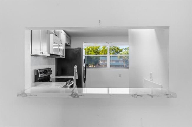 Photo - 6075 N Sabal Palm Blvd