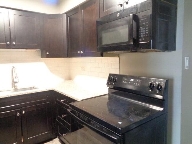 Photo - 9729 Ridgeland Ave Unidad 102C