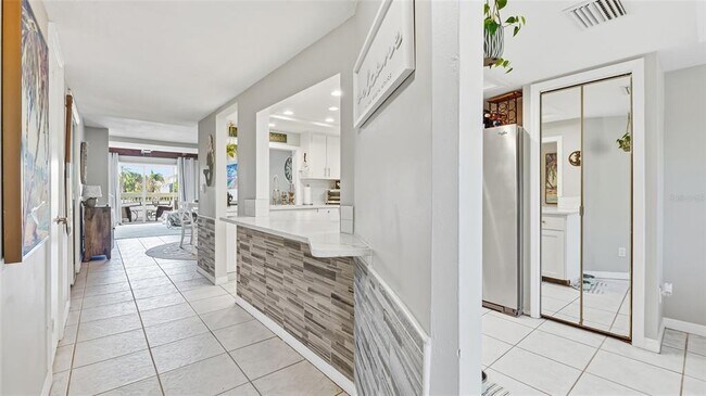 Photo - 318 Windrush Blvd Unit 9