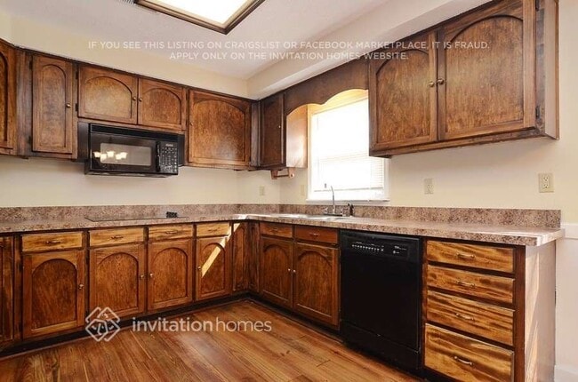 Photo - 6212 Shallowford Way