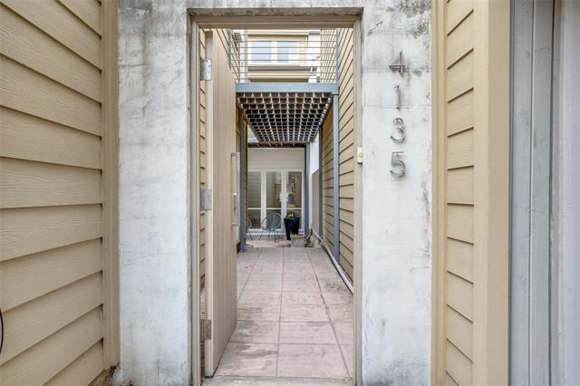 Photo - 4135 Buena Vista St Townhome