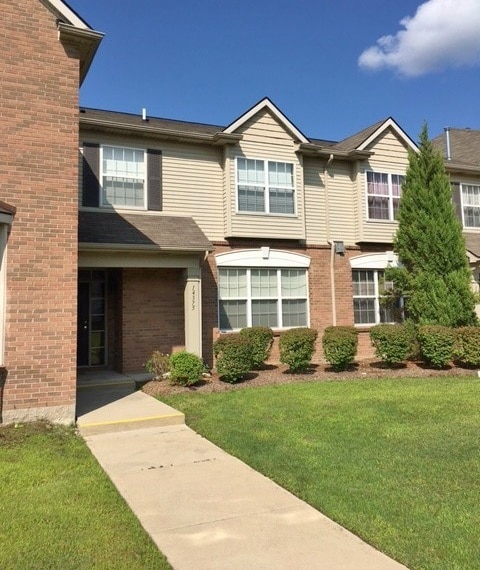 Building Photo - 14375 Timberline Dr Unit 14375 Timberline