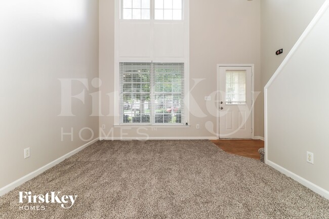 Photo - 1730 Taynton Cir