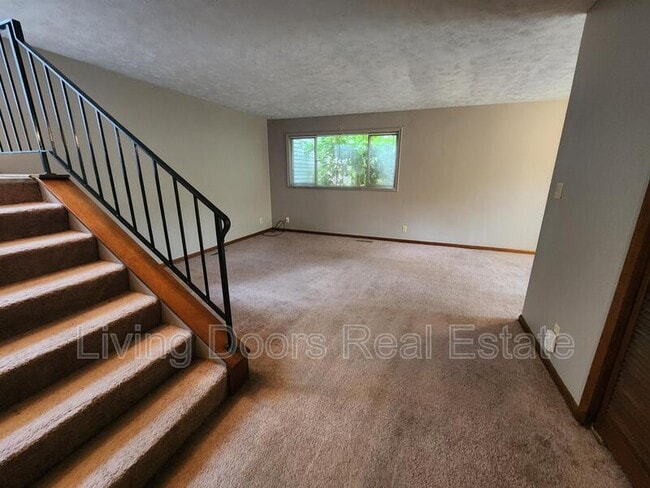 Photo - 4933 Ginny Ave