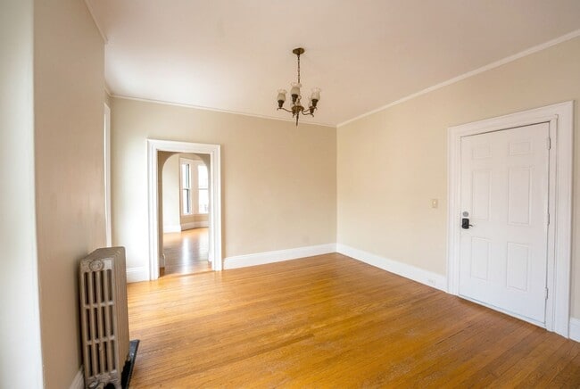 Photo - 52 Carleton St Unit 3