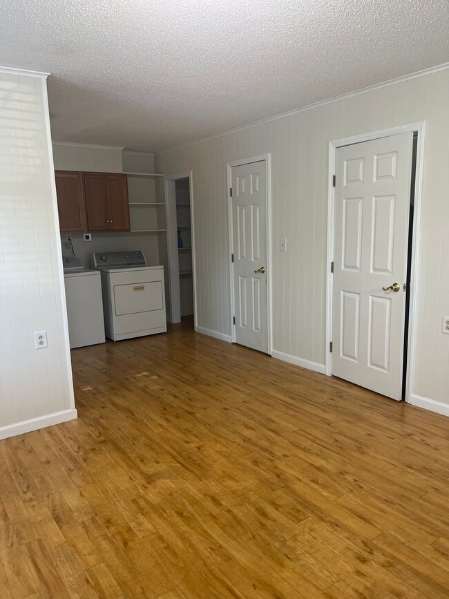 Photo - 6618 Canal Blvd Unit 1