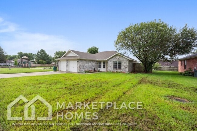 Photo - 601 Cass Rd
