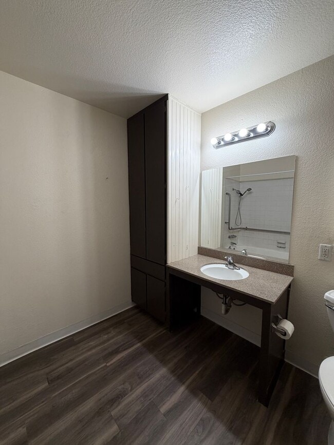 Photo - 77-79 West Clover St Unit 79 W Clover St