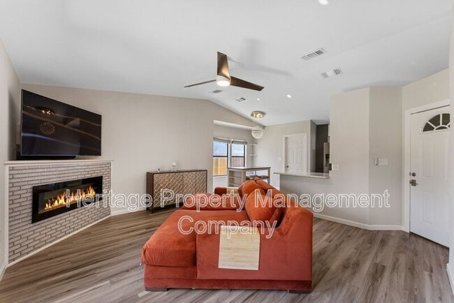 Photo - 6715 Hickory Springs Dr