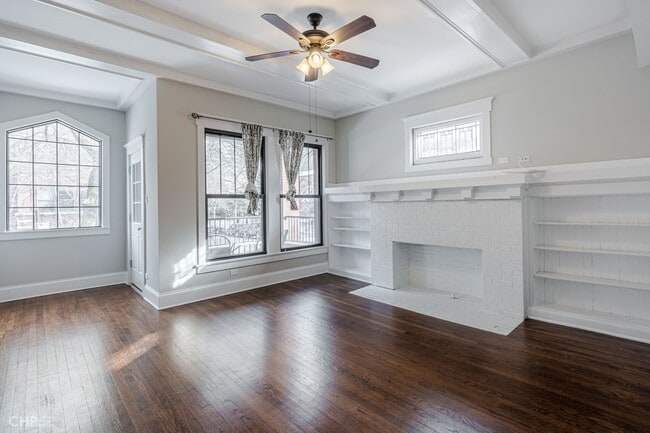 5800 N Kenmore - 5800 N Kenmore - 5800 Tier, 3 Bed, 2 Bath - Kenmore 5800 N