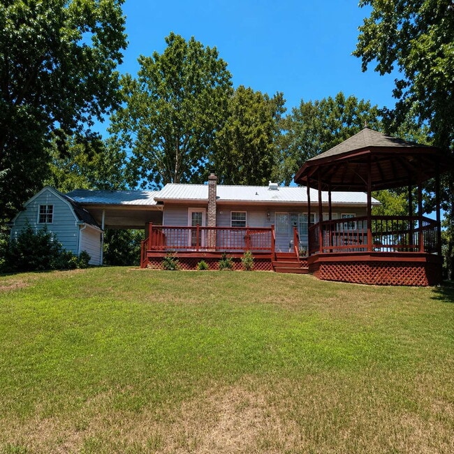Photo - Charming Country Home Near Kentucky Lake