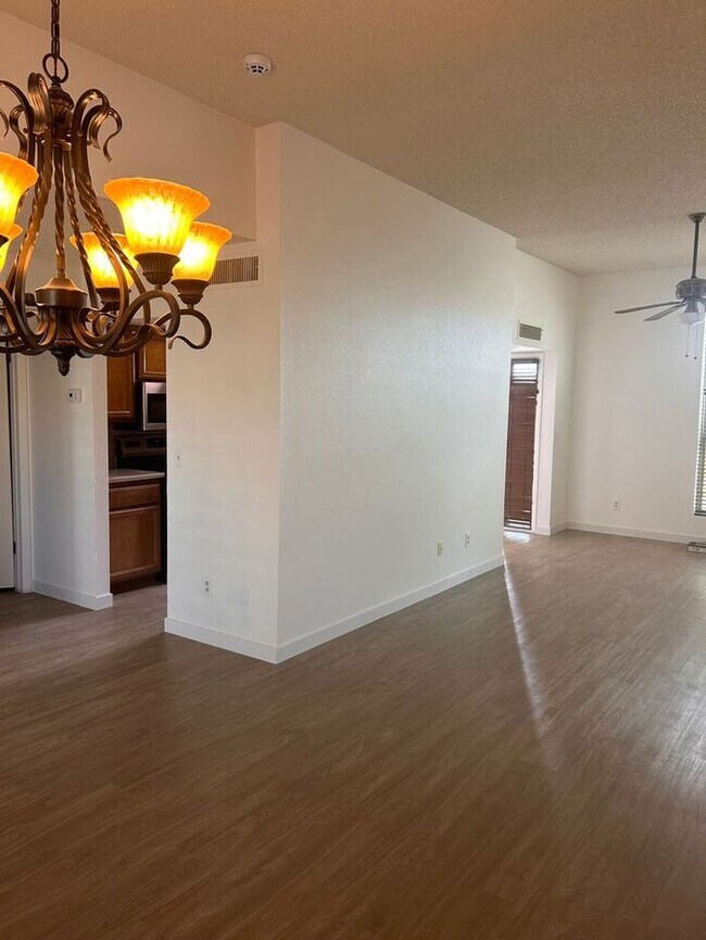 Photo - 1136 E Villa Rita Dr