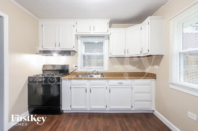 Photo - 510 E Clarendon Dr