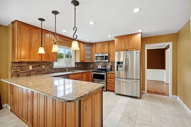 Photo - 5406 Lomax Way