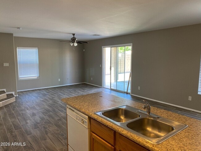 Photo - 558 S 222nd Ln