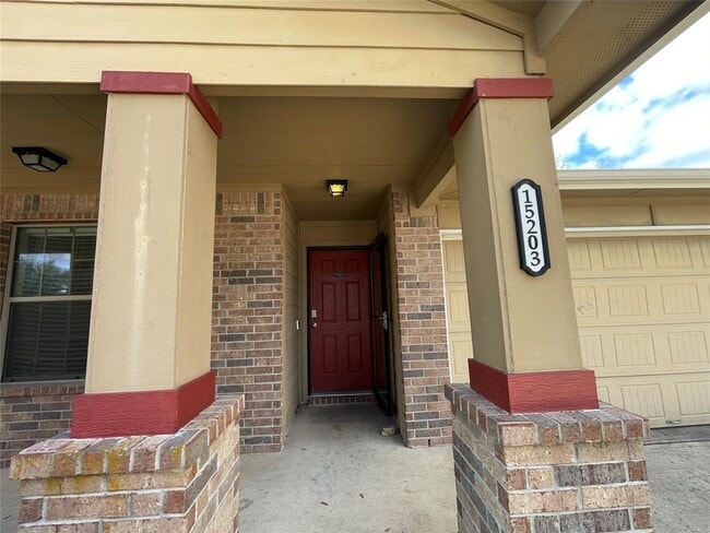 Photo - 15203 Lucian Dr