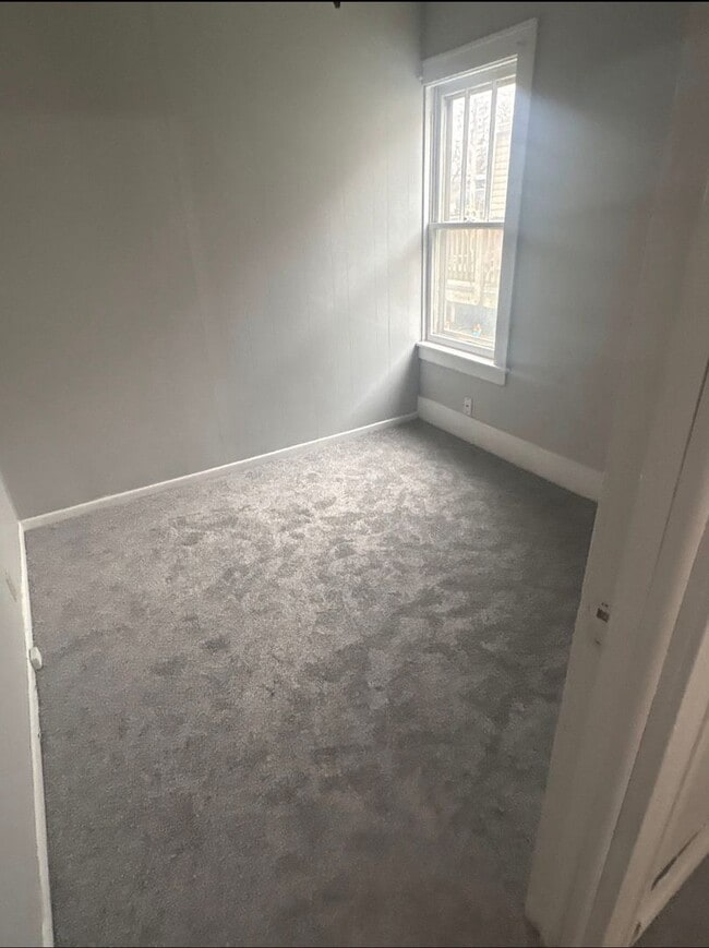 Photo - 623 W Main St Unit 3