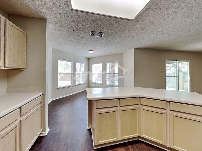 Photo - 438 Terra Cotta