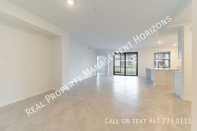 Photo - 5628 Summit Point Cir