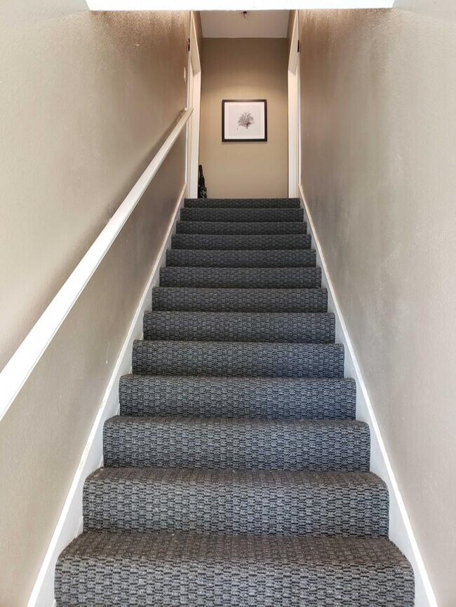 Photo - 2 bedroom in Oakland CA 94609 Unit 4