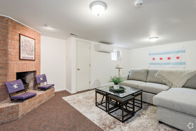 Building Photo - 2741 Eastwood Ave Unit ID1244942P Rental