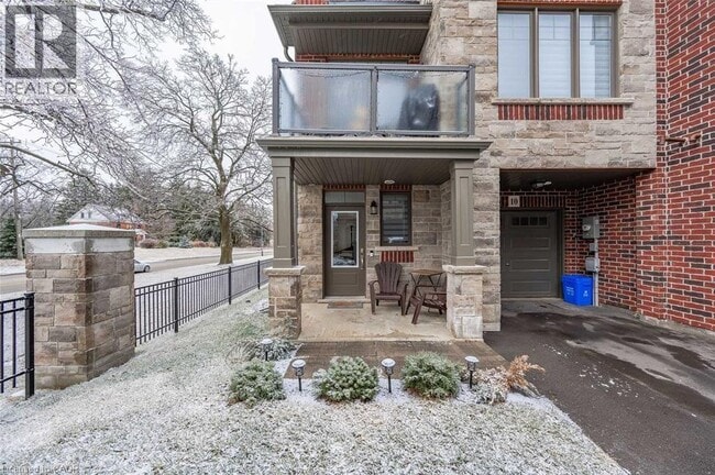 Photo - 10 Showers Ln