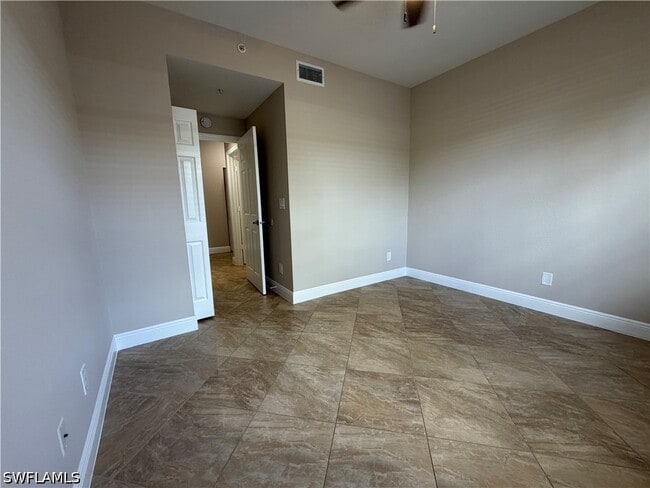Photo - 4635 St Croix Ln Unit 1214