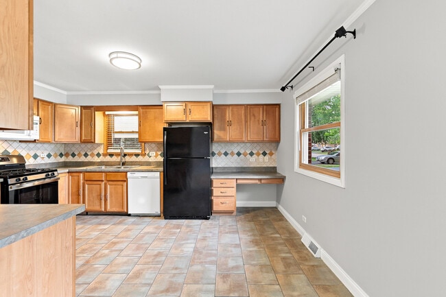 Photo - 1113 S Haddow Ave
