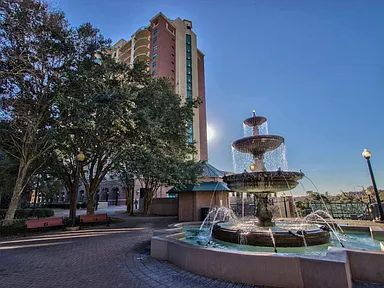 South Duval- Luxury apartment
