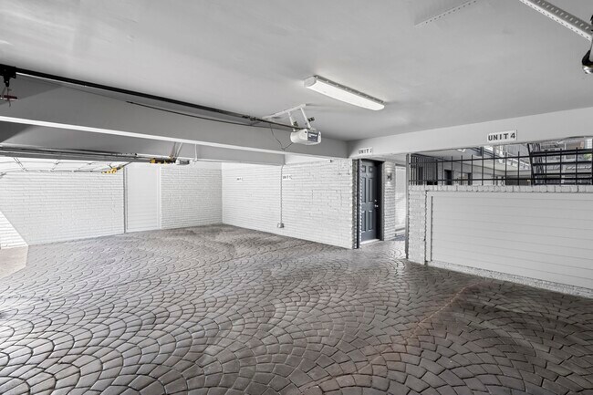 Photo - 234 Westheimer Rd