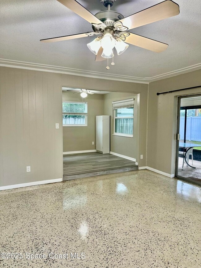 Photo - 940 Garden Rd