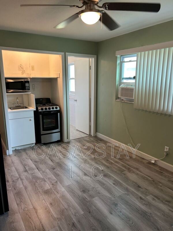 Photo - 4917 Vincennes St Unit 1