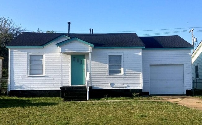 Building Photo - NEW listing-refinished hardwood floors, ne... Rental