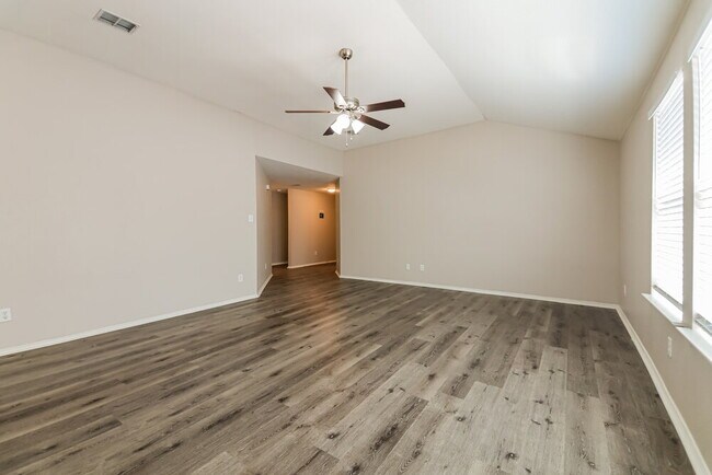 1410 Post Oak Trail