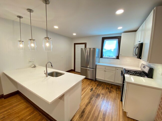 Photo - 425-427-427 E Lane Ave Unit 427