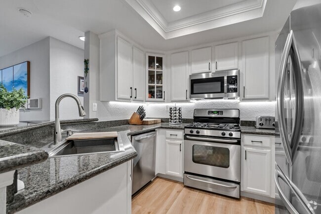 Building Photo - 2BR, 2BA UPGRADED CONDO DEL MAR! PET FRIEN... Unit 45