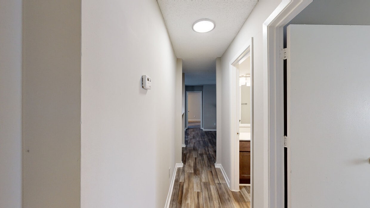 Photo - Waldan Pond Apartments
