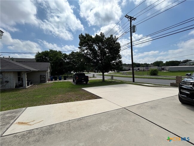 Photo - 1642 W County Line Rd