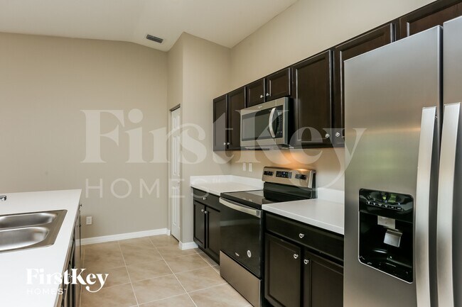 Photo - 1298 SW Crost Ave