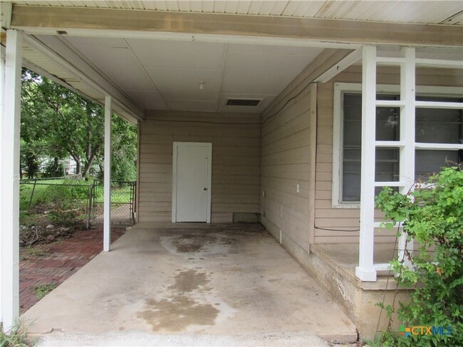 Photo - 1701 Elkins Ave
