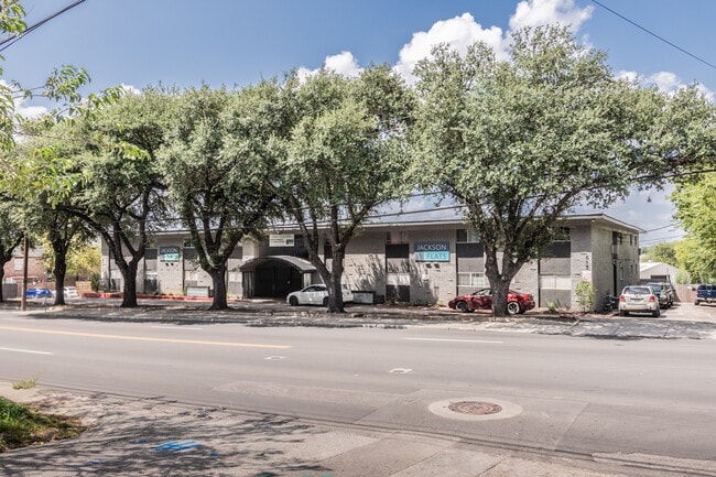 Jackson Flats Apartments