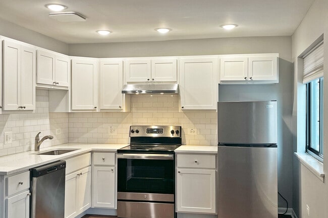 516 Des Plaines Ave.