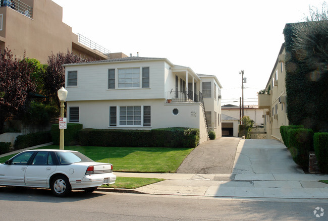 Building Photo - 10630 Holman Ave Rental