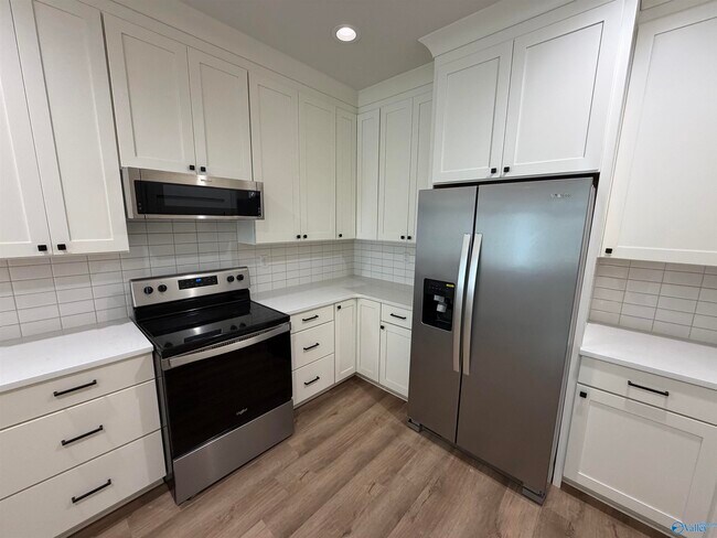 Photo - 14 Walnut St NE