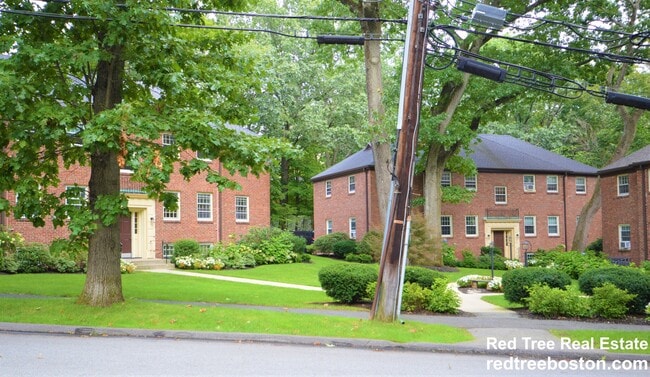 Building Photo - 59 Wyman St Unit 3