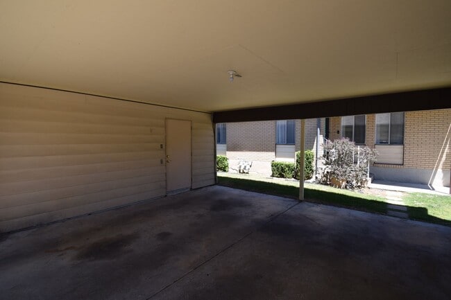 Photo - Quiet 3 bed Duplex in Murray – Near Ski Resorts with Mountain Views!!