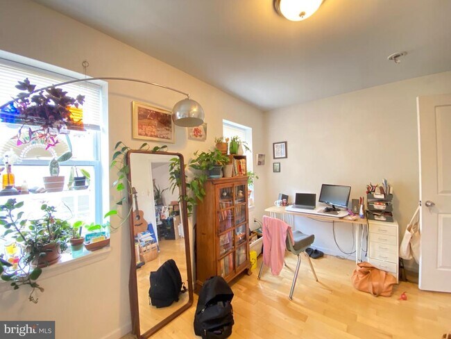 Photo - 2031 E Susquehanna Ave Unidad 3