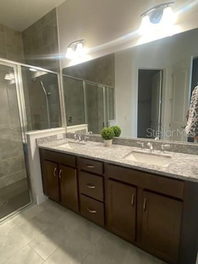 Building Photo - Twin Lakes 1/2 Duplex Rental